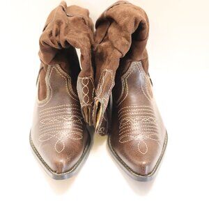 Soda Women's Western Slouchy Boots Size 7.5 with some cracking on the inside